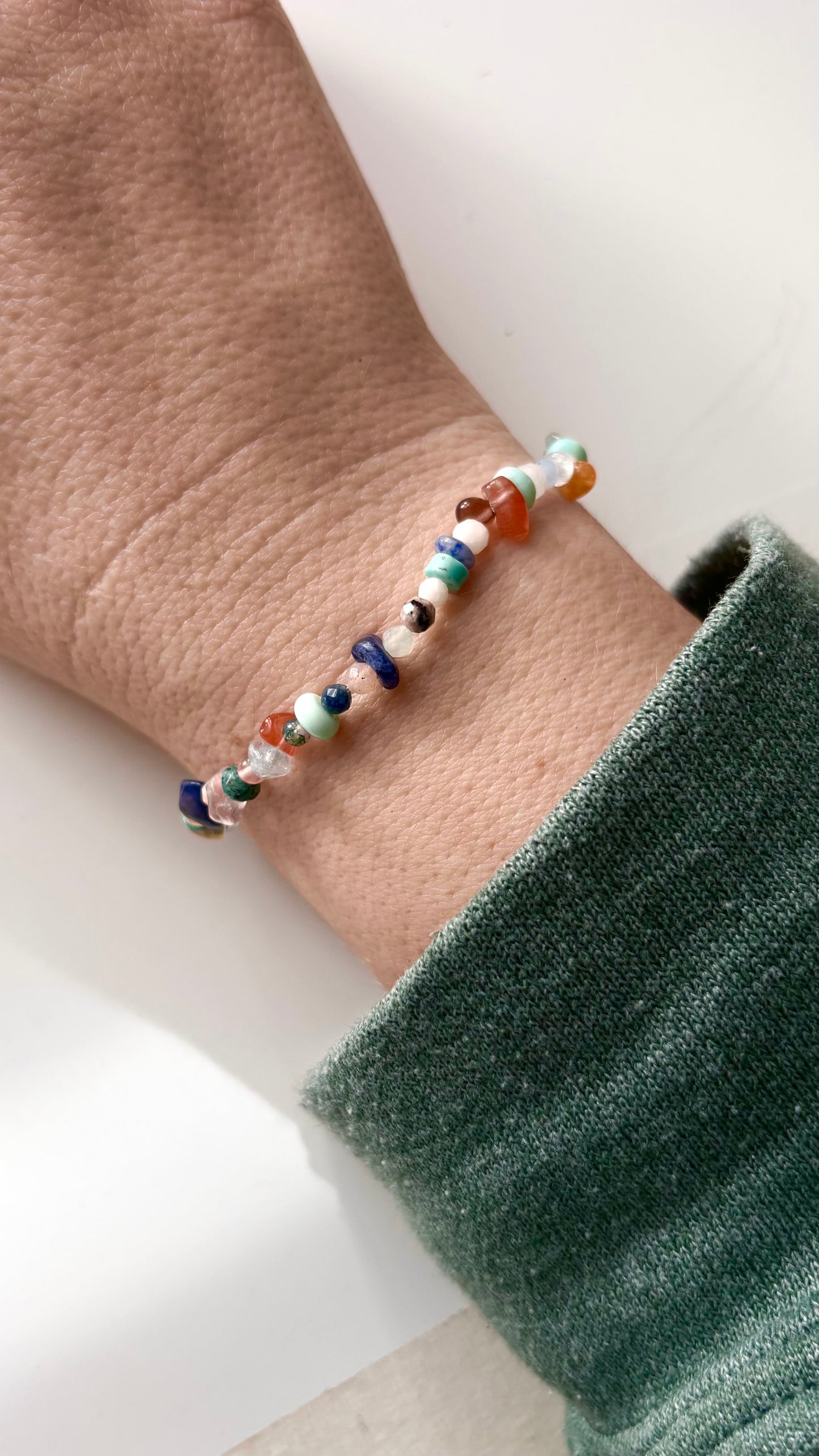 CALMING OCEAN CRYSTALS  | Stretch Bracelet